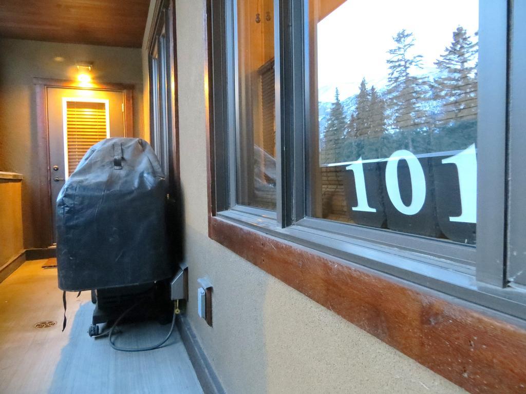 Luxury Canmore Vacations Bilik gambar