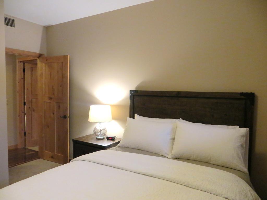 Luxury Canmore Vacations Bilik gambar